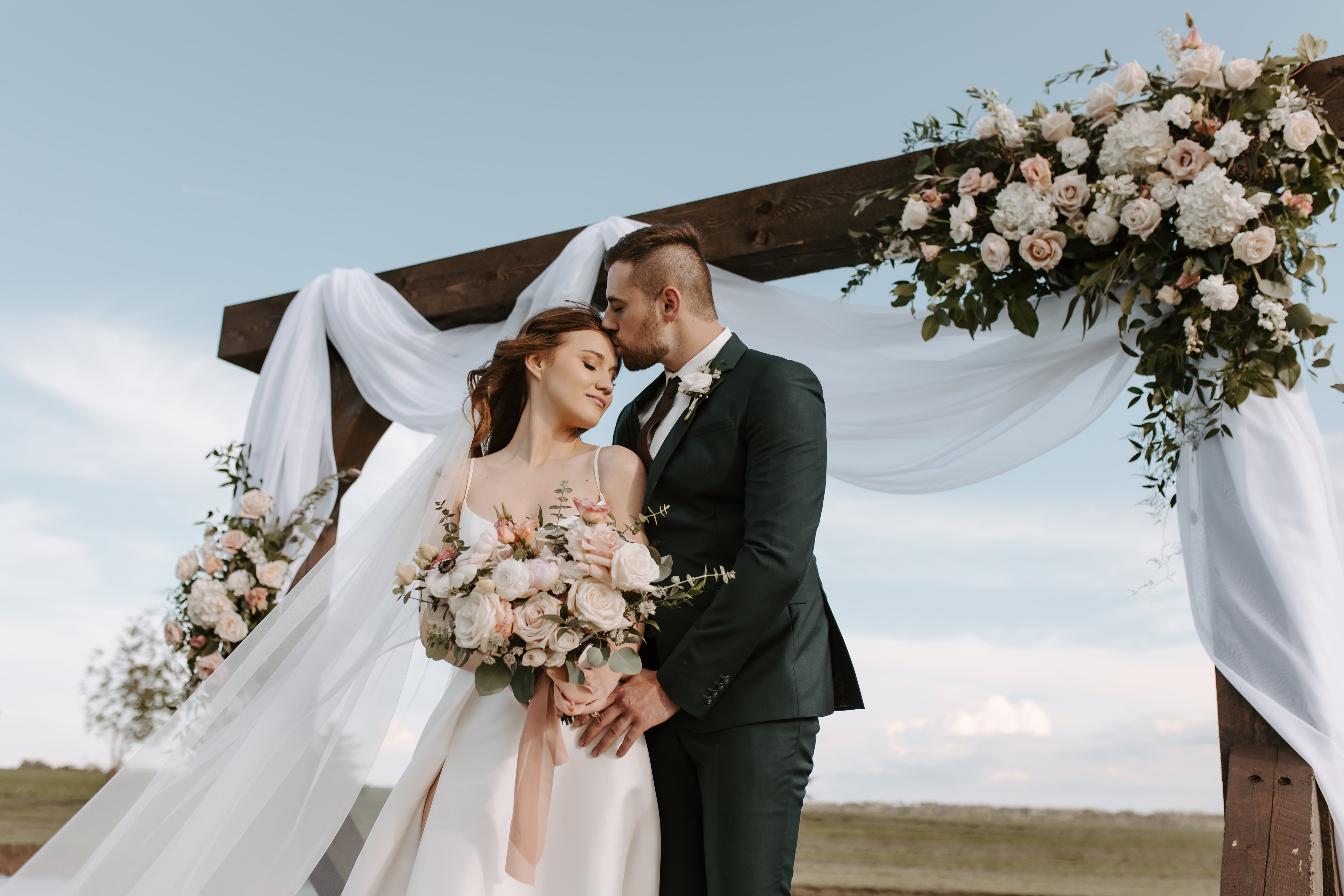 Wedding Flowers A La Carte – House of Fiori
