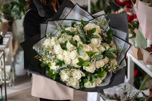 50 ROSE HAND-TIED BOUQUET