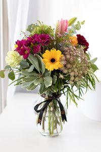 Vase Arrangement Subscription | Vancouver & Red Deer Florist | House of Fiori