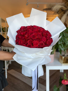 100 ROSE HAND-TIED BOUQUET